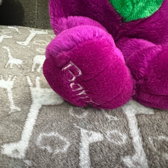 Vintage 1992 Barney The Purple Dinosaur with Shirt Plush Toy - Picture 2 of 9
